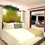 Sheriva Luxury Villas And Suites