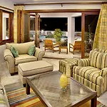 Sheriva Luxury Villas And Suites