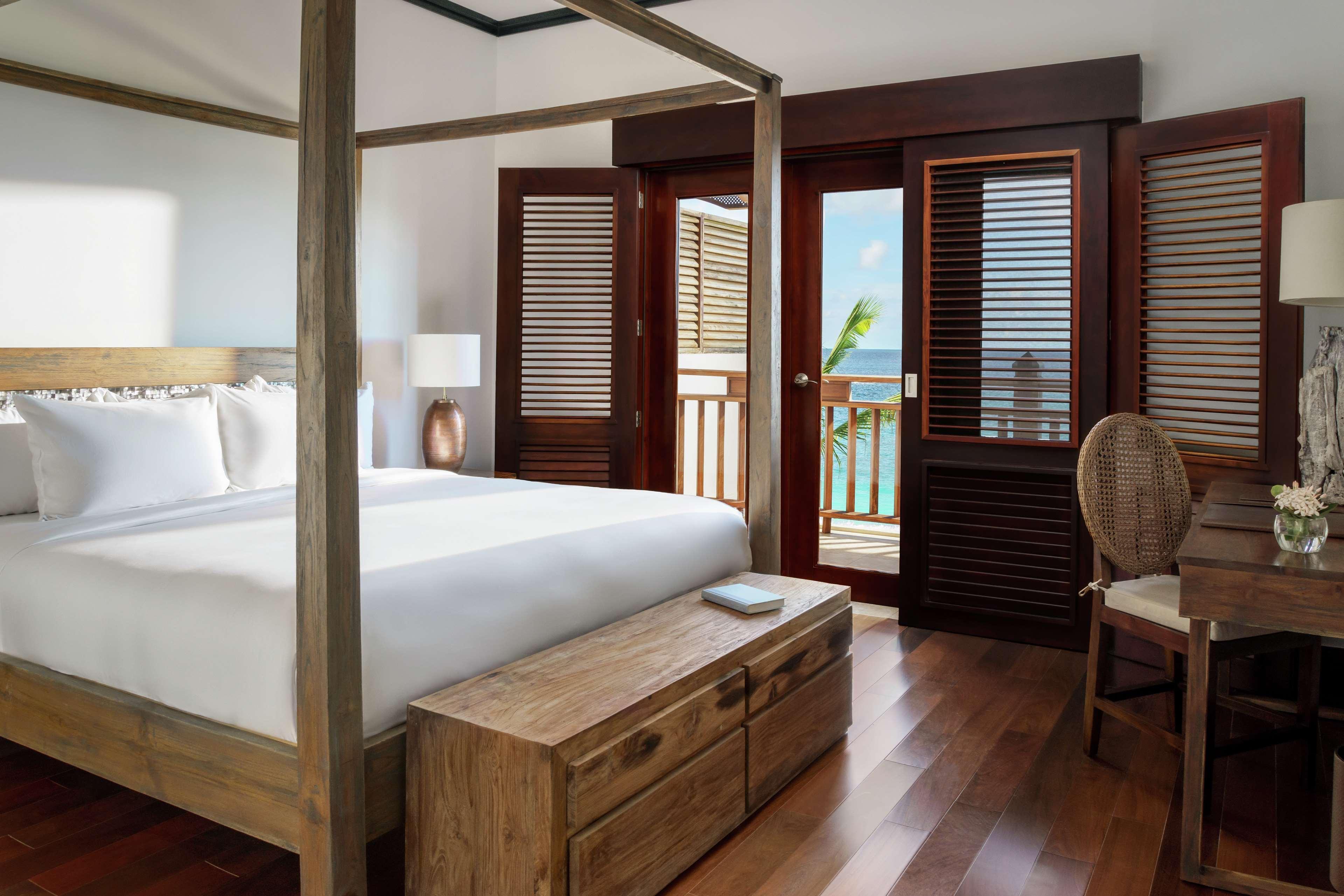 Resort Zemi House, Lxr & Shoal Bay Village