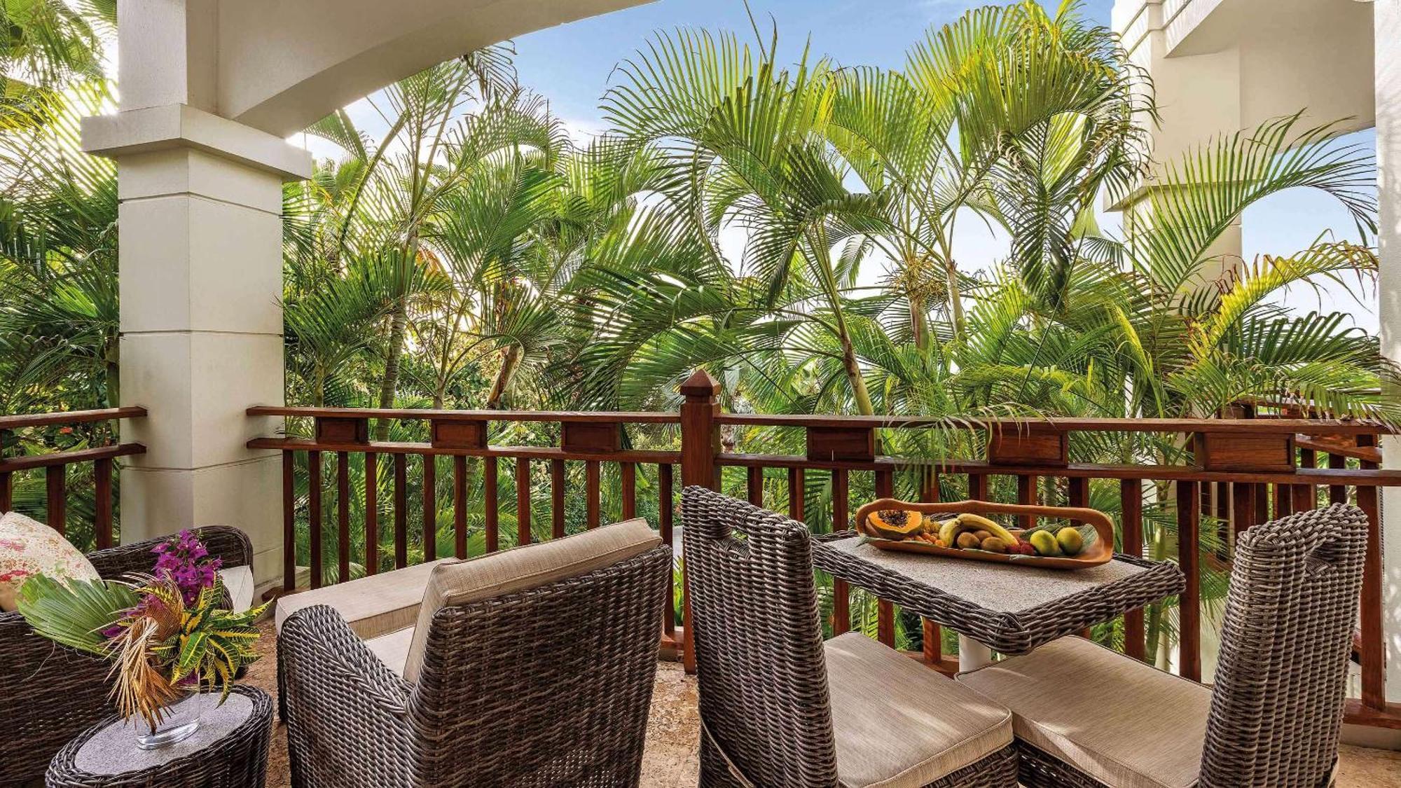 Resort Zemi House, Lxr & Shoal Bay Village