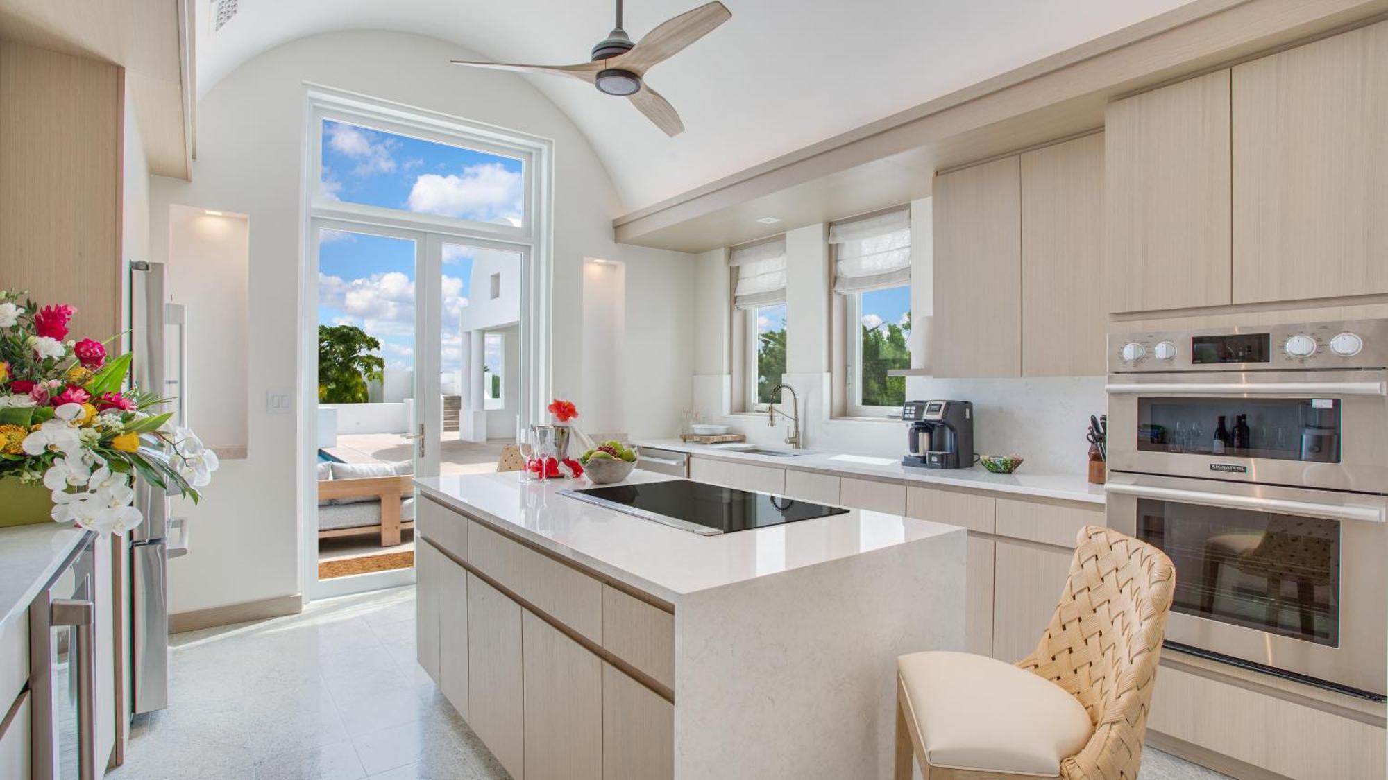 Aurora Anguilla & Golf Club Resort 4*