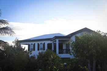 Serenity Hotel Shoal Bay Village