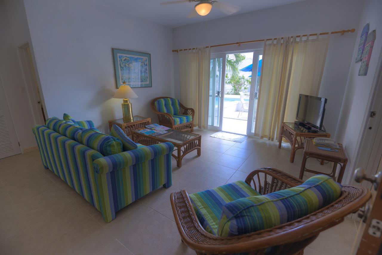 Shoal Bay 3*
