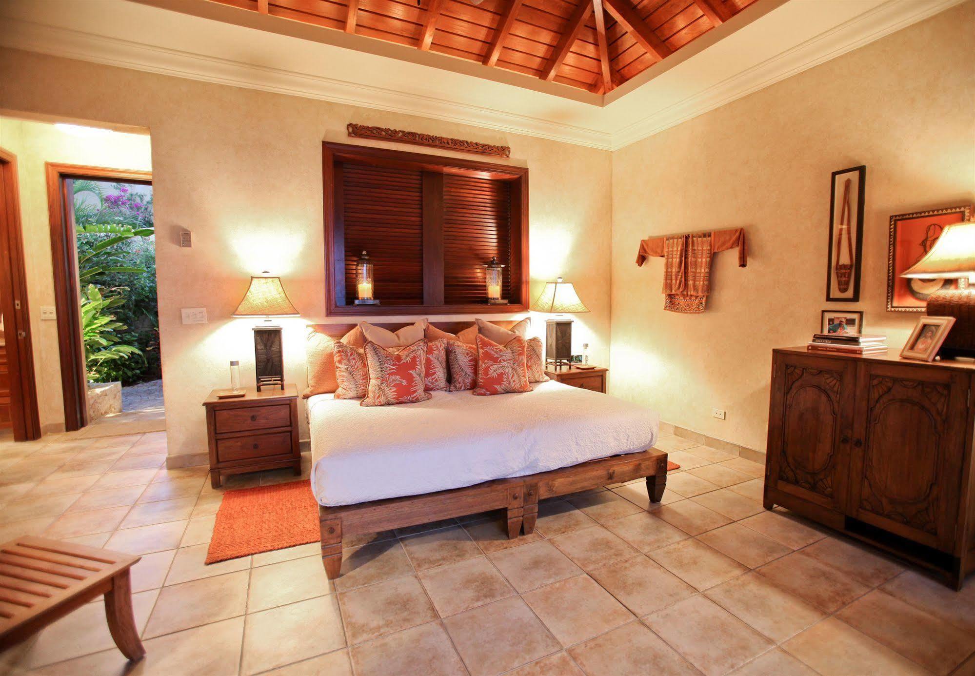 Anguilla's Bird Of Paradise Hotel 4*