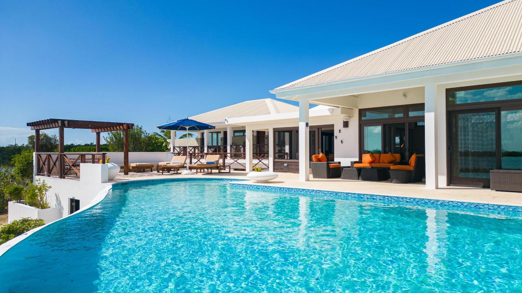 Songbird 4 Bedroom Anguilla Apartment The Valley