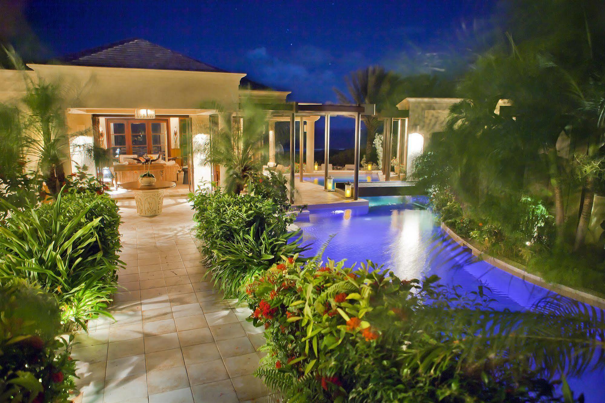 Hotel Anguilla's Bird Of Paradise