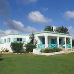Coralito Bay Suites & Villas