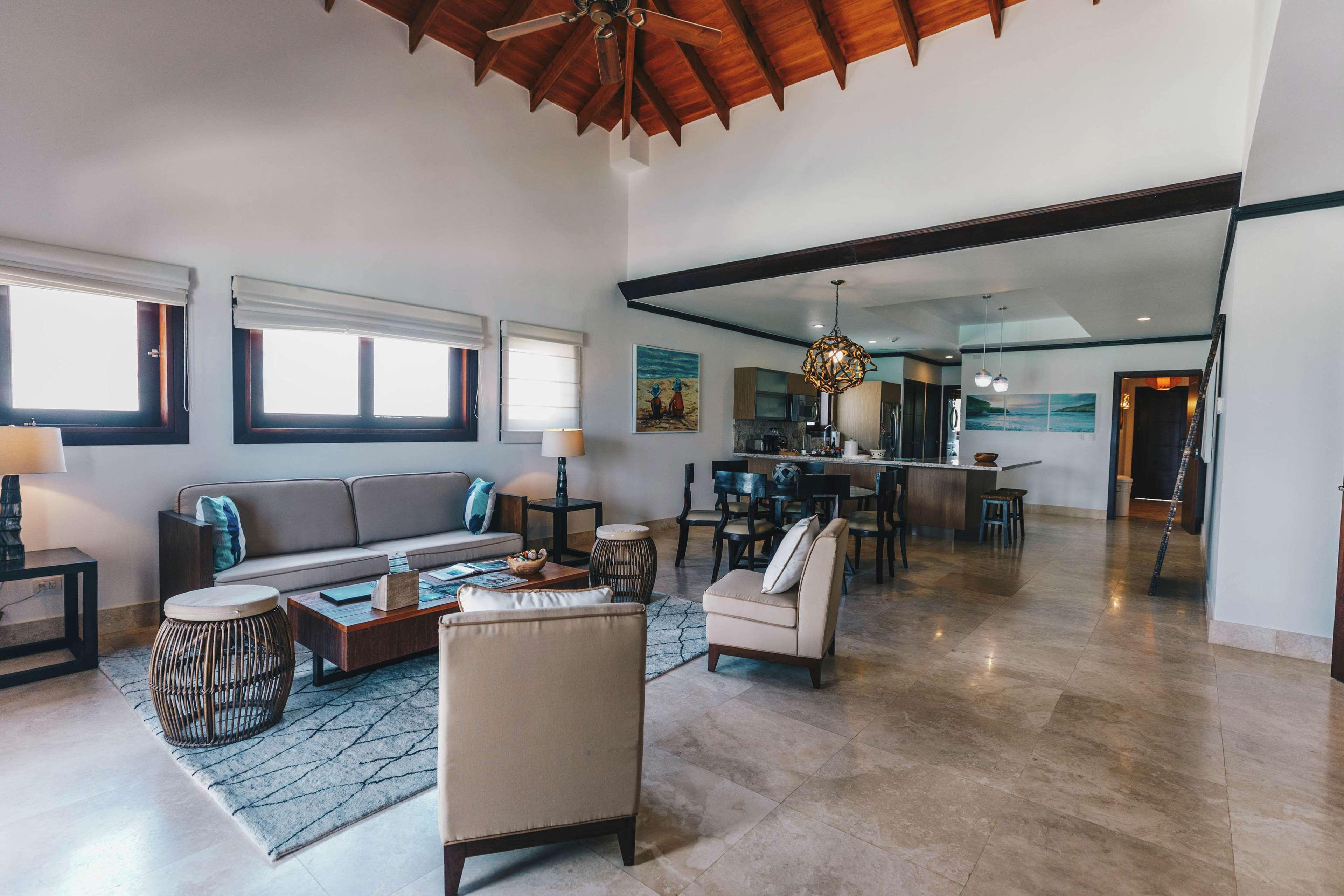 Zemi House, Lxr &
