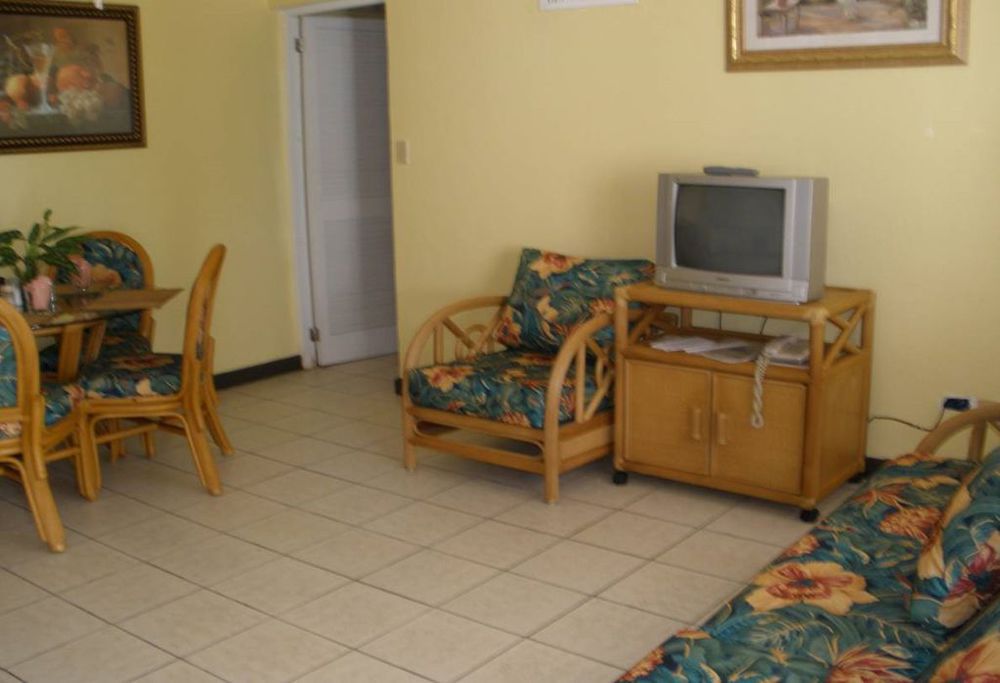 Apartment Allamanda Club Shoal Bay Village