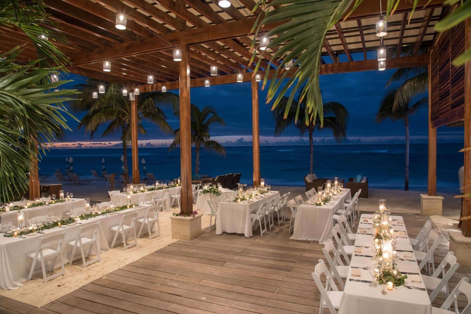 Zemi House, Lxr & Resort