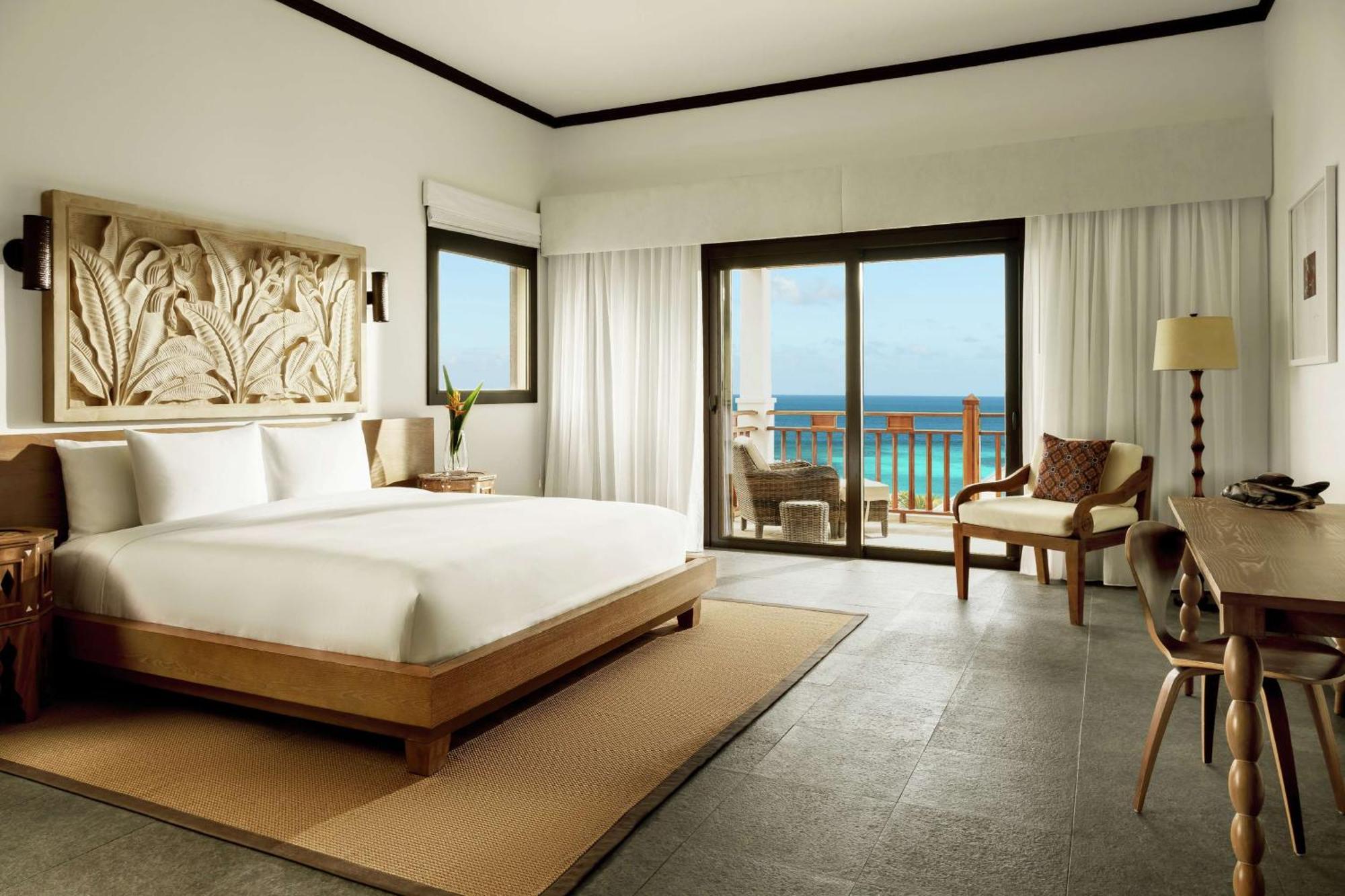 Resort Zemi House, Lxr & Shoal Bay Village