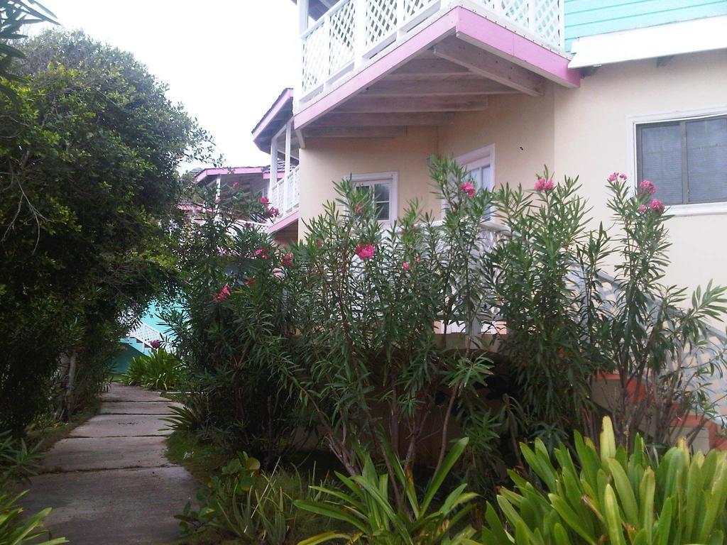 Arawak Guest house Island Harbour