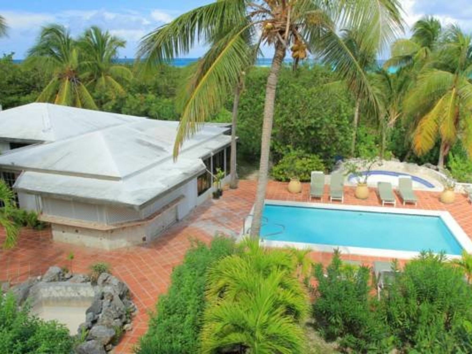 Allamanda Club Shoal Bay Village