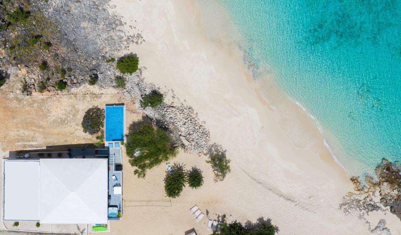Sandcastle House Villa *