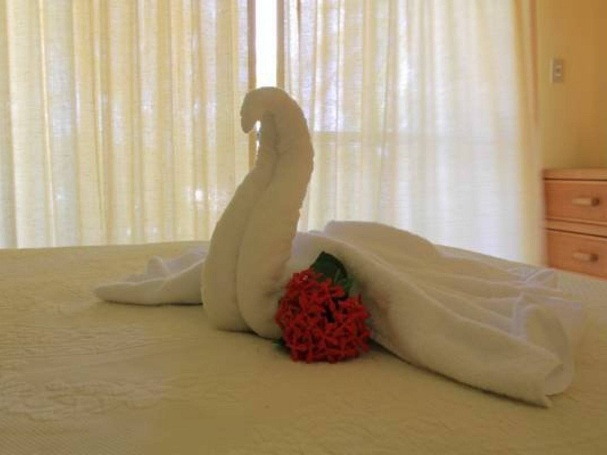 Apartment Allamanda Club Shoal Bay Village